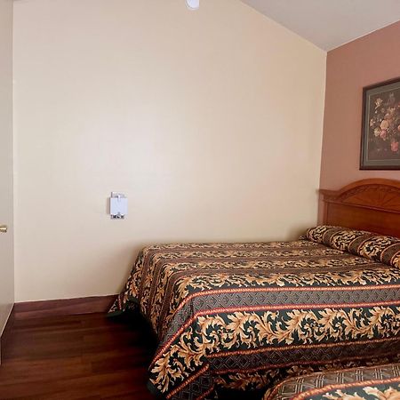 Payless Inn Kingfisher Buitenkant foto