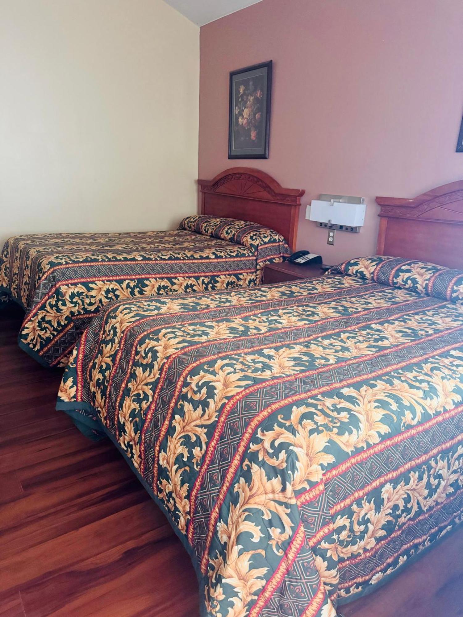Payless Inn Kingfisher Buitenkant foto